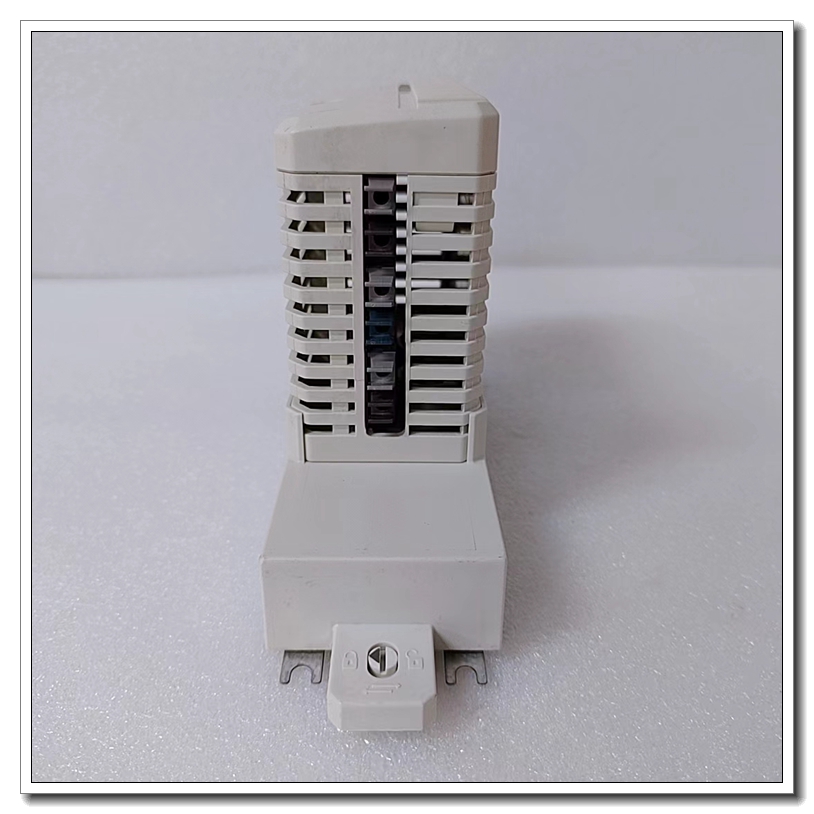 ABB  AI825 3BSE036456R1  模塊